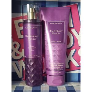 BBW Winterberry Wonder Body Cream & Fine Fragrance Mist Body Care Set